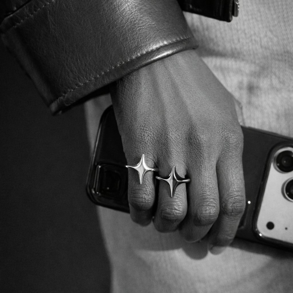 How to Measure Your Ring Size at Home (Complete Guide)