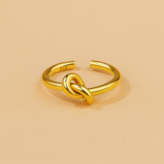 Minimalist 925 Silver Knotted Ring
