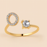 Anillo de cristal con letra personalizada