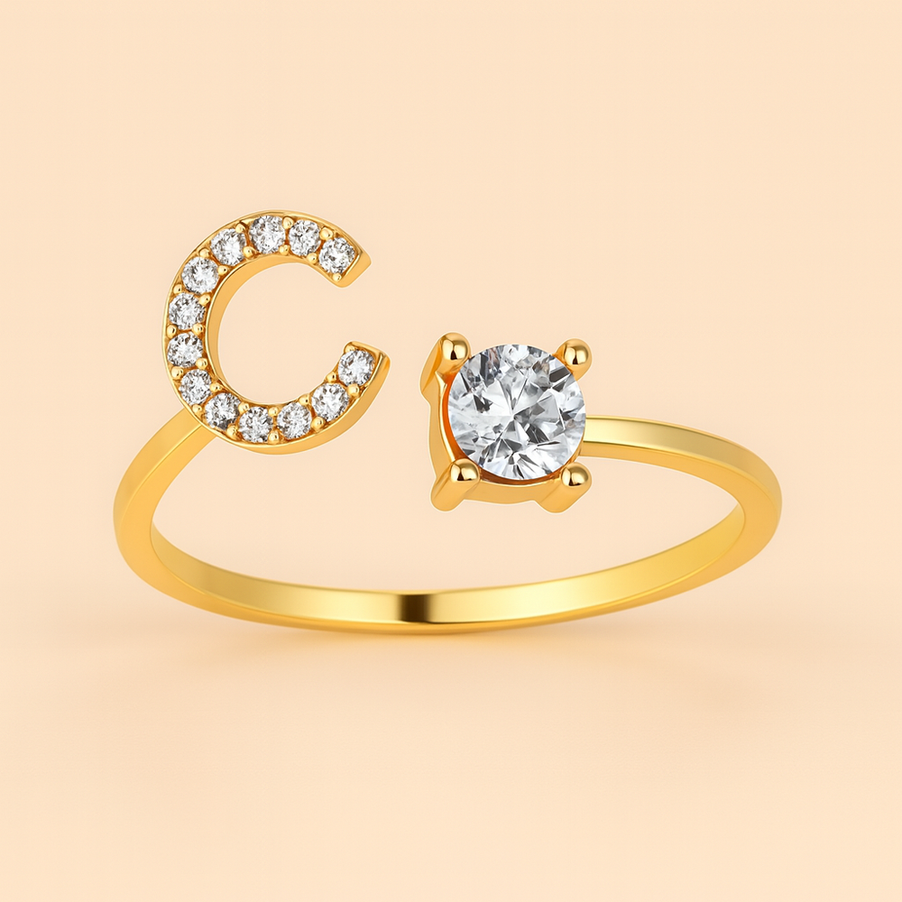 Anillo de cristal con letra personalizada