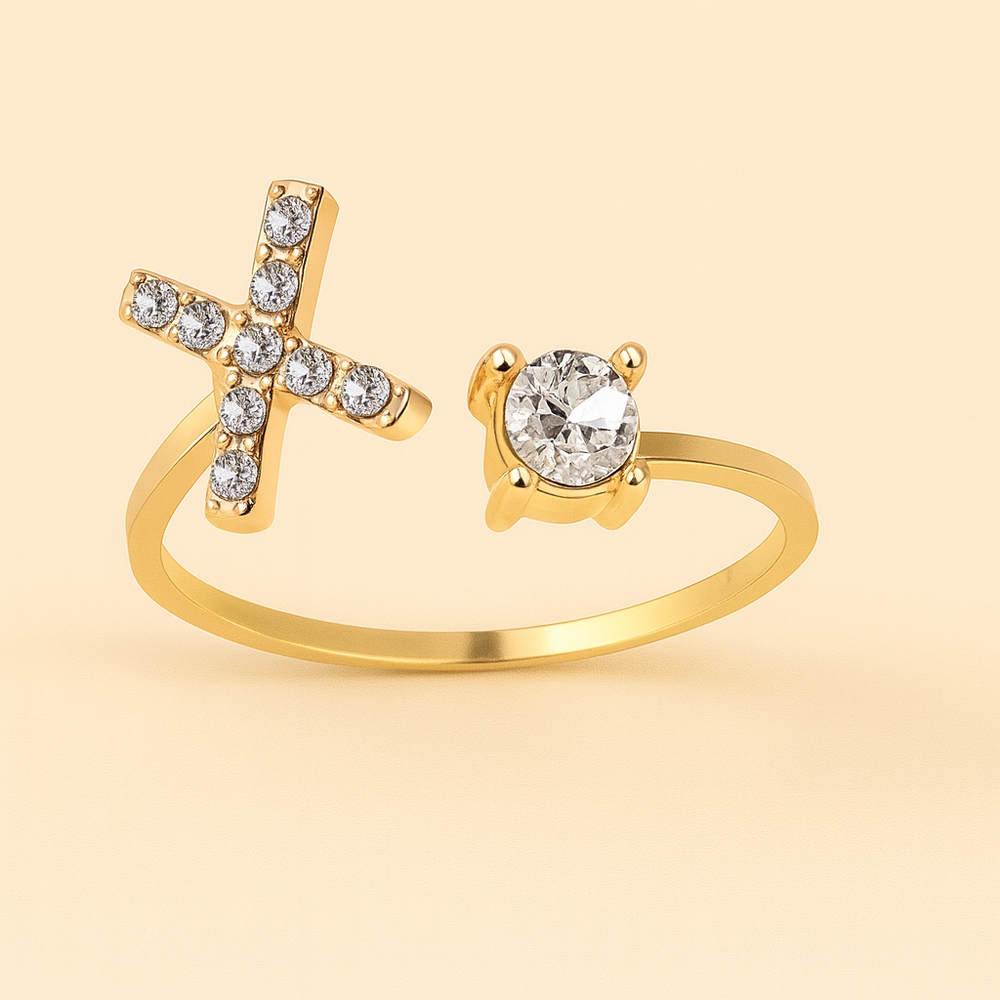 Anillo de cristal con letra personalizada