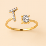 Anillo de cristal con letra personalizada