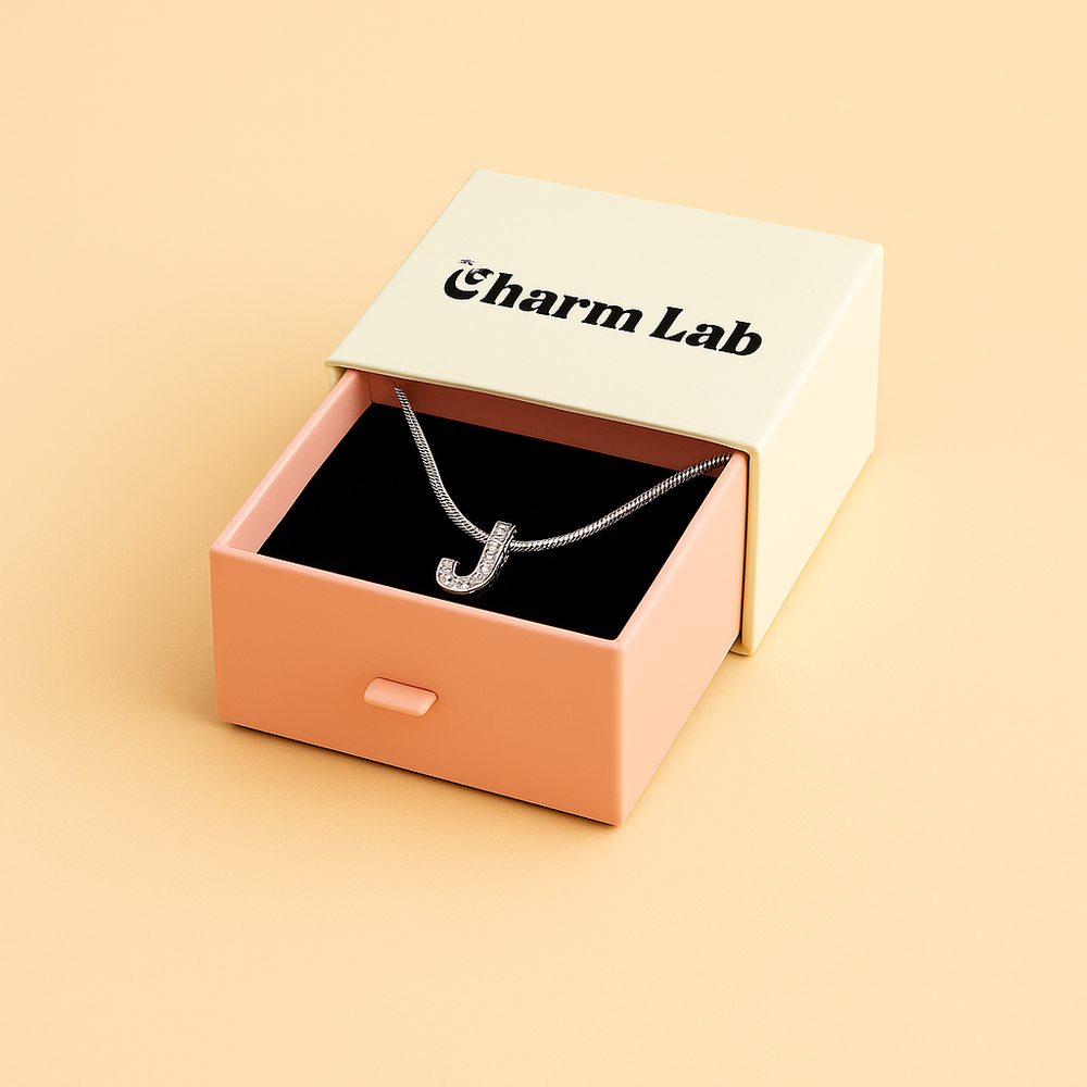 Collar con letras personalizado