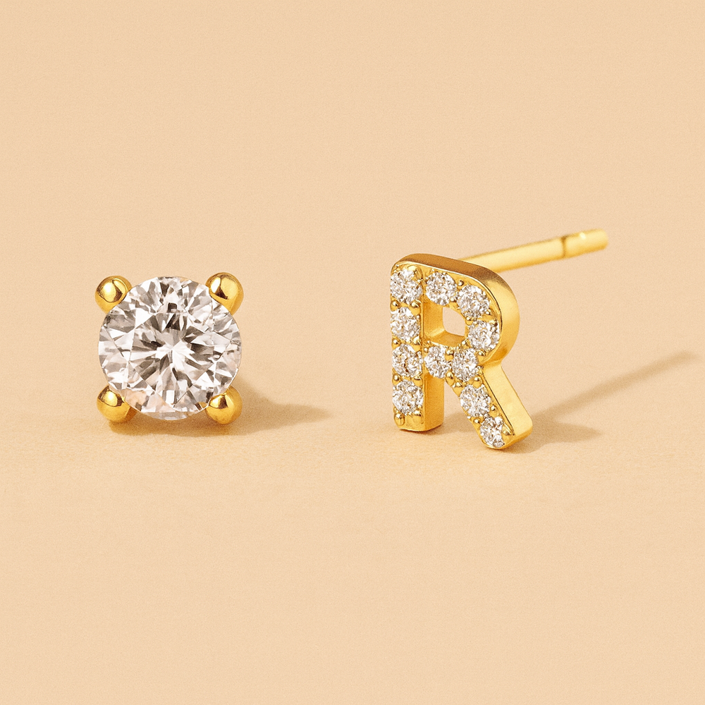 Pendientes de circonita con letra inicial