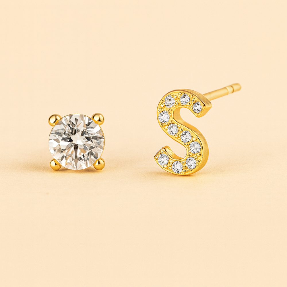 Pendientes de circonita con letra inicial