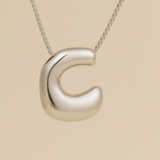 Collar personalizado con inicial de letra de burbuja