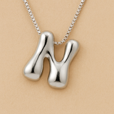 Collar personalizado con inicial de letra de burbuja