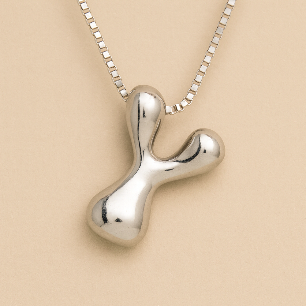 Collar personalizado con inicial de letra de burbuja