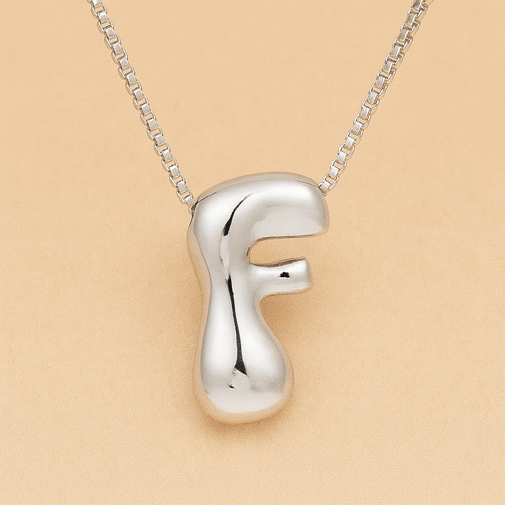 Collar personalizado con inicial de letra de burbuja