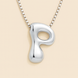 Collar personalizado con inicial de letra de burbuja