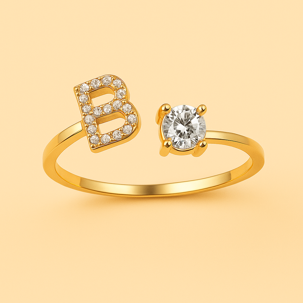 Anillo de cristal con letra personalizada