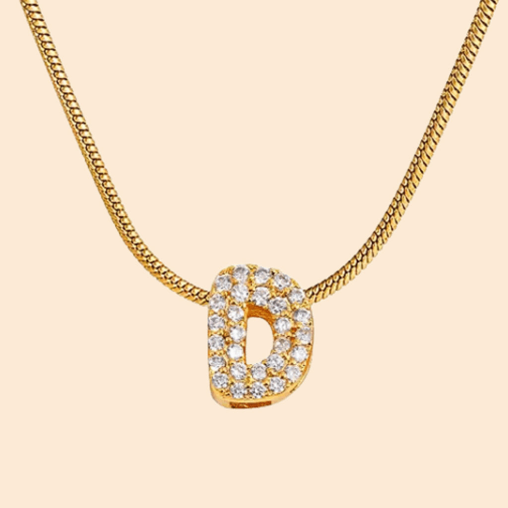 Collar con letras personalizado