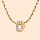 Collar con letras personalizado