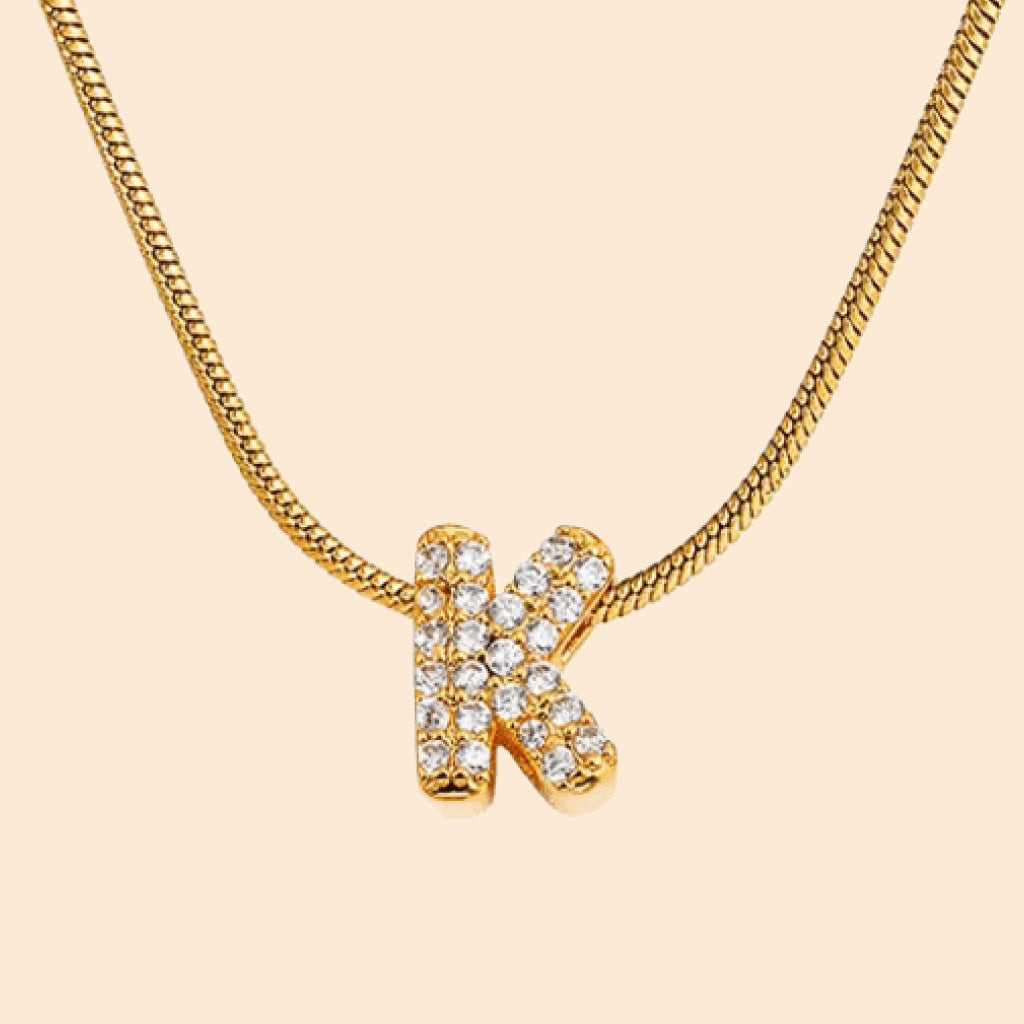 Collar con letras personalizado