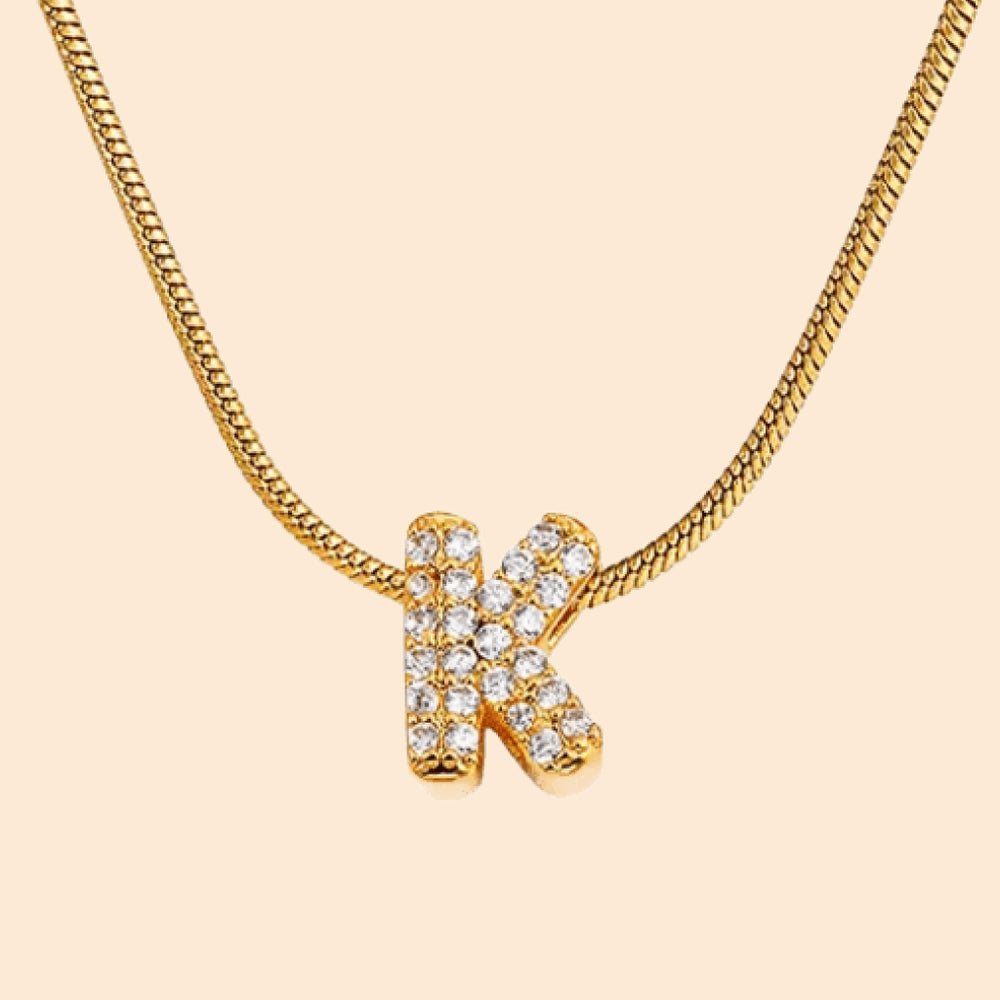 Collar con letras personalizado