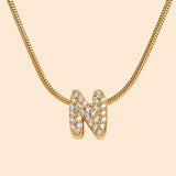 Collar con letras personalizado