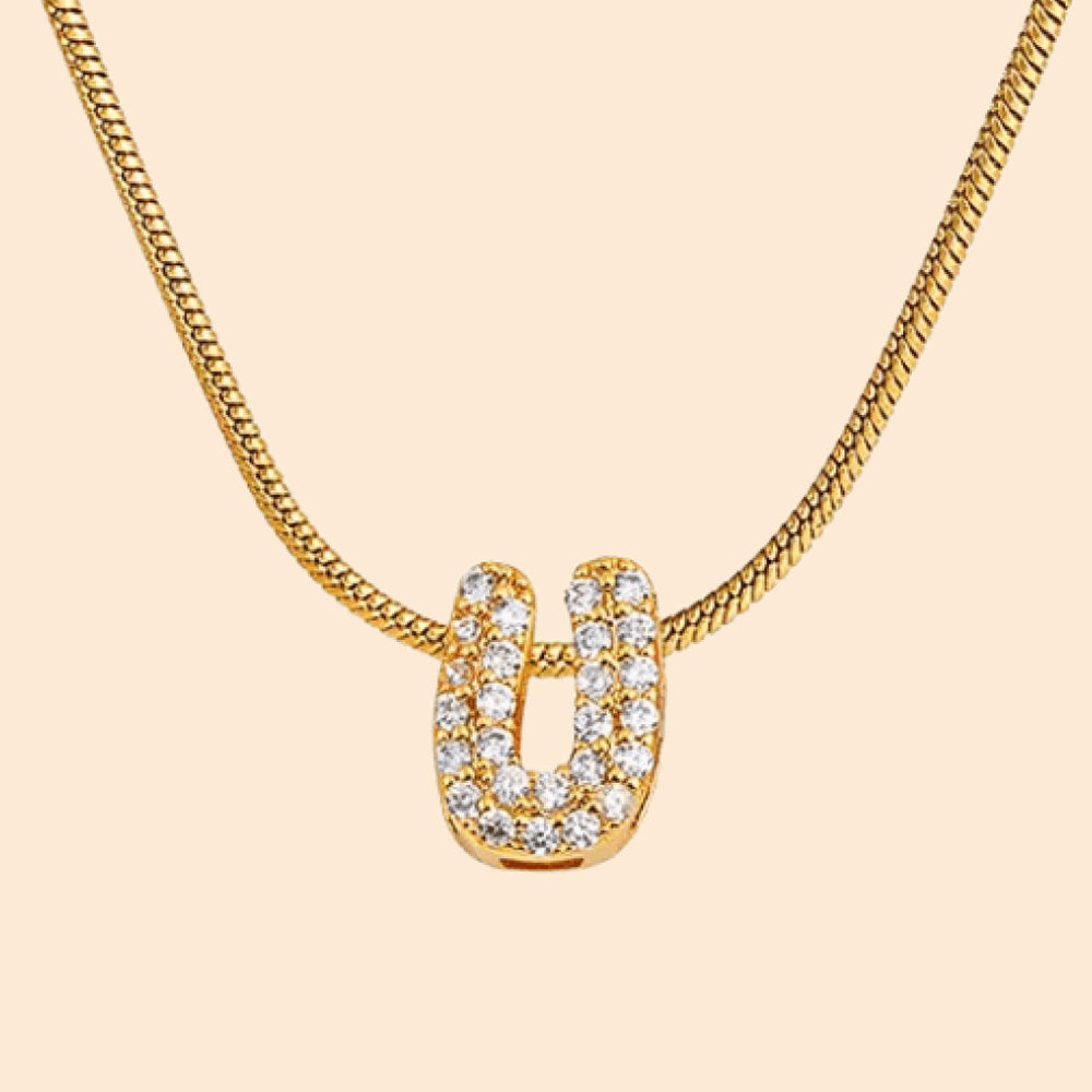 Collar con letras personalizado