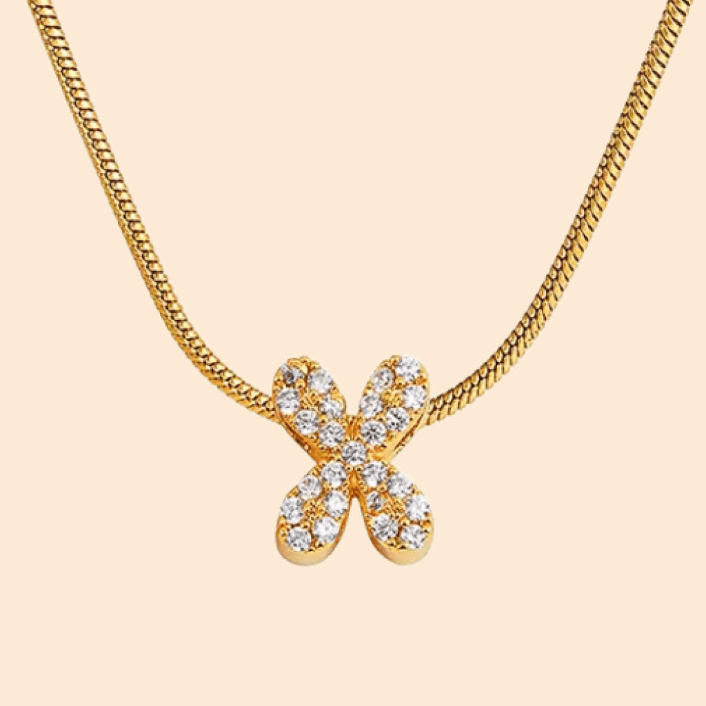 Collar con letras personalizado