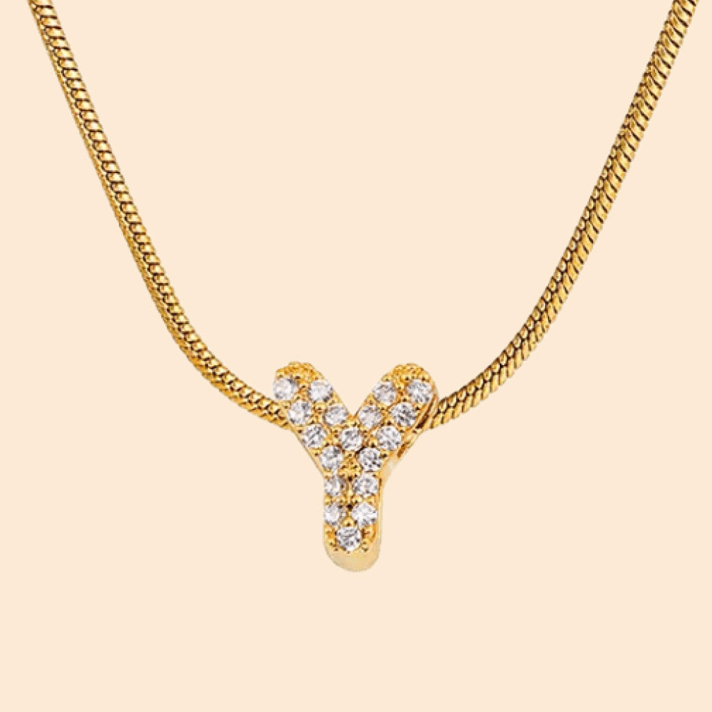 Collar con letras personalizado