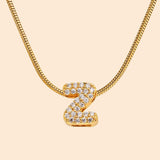 Collar con letras personalizado