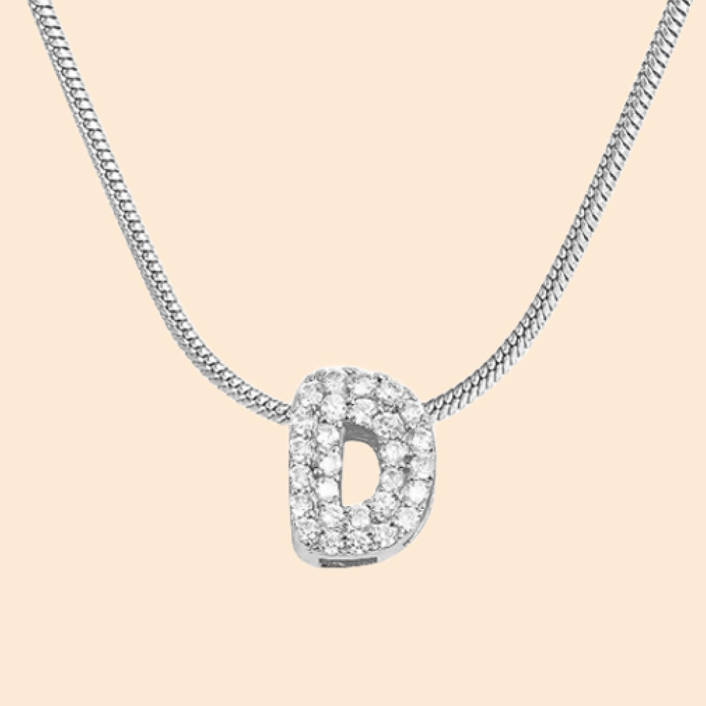 Collar con letras personalizado