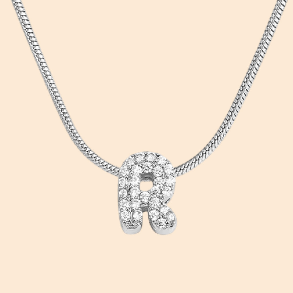 Collar con letras personalizado