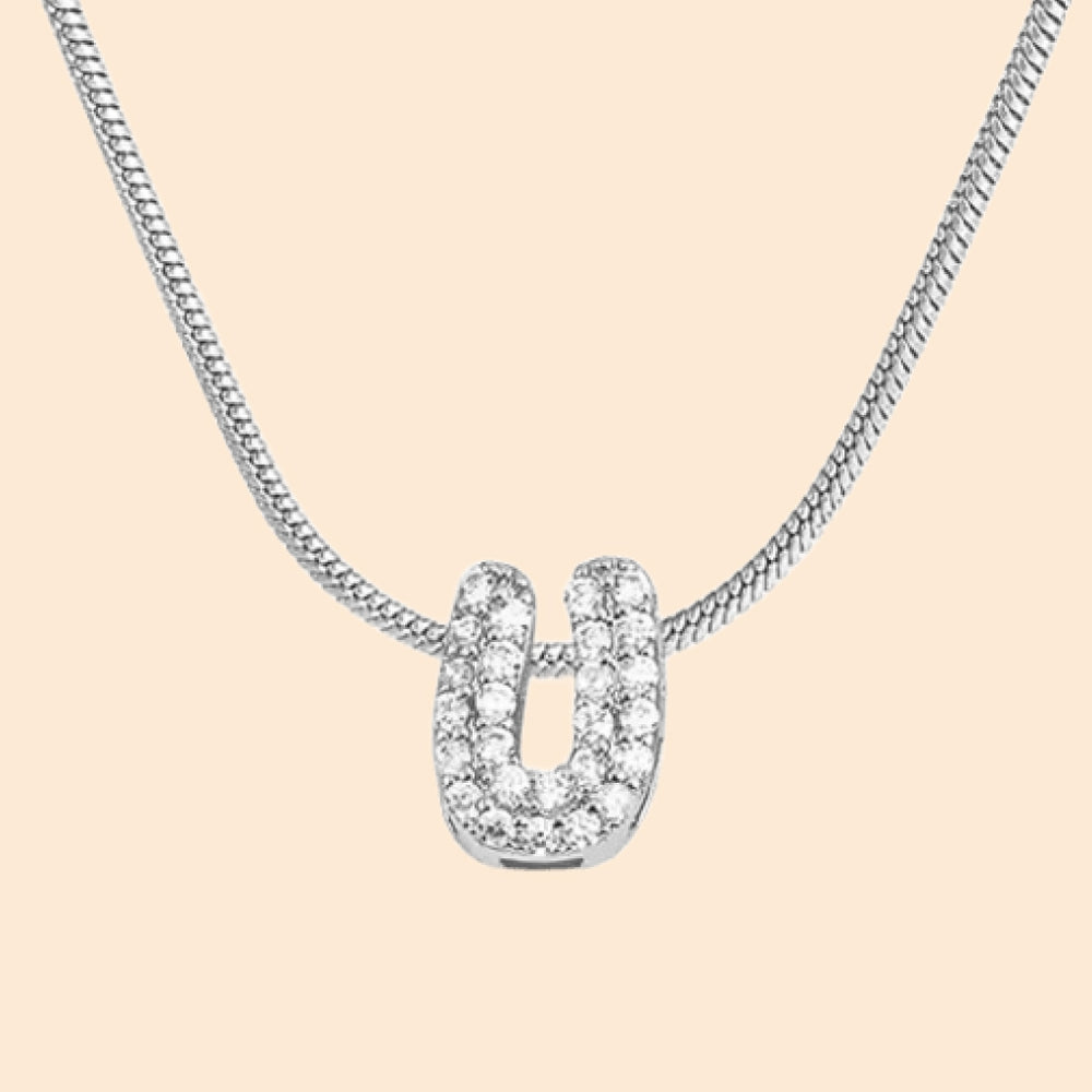 Collar con letras personalizado