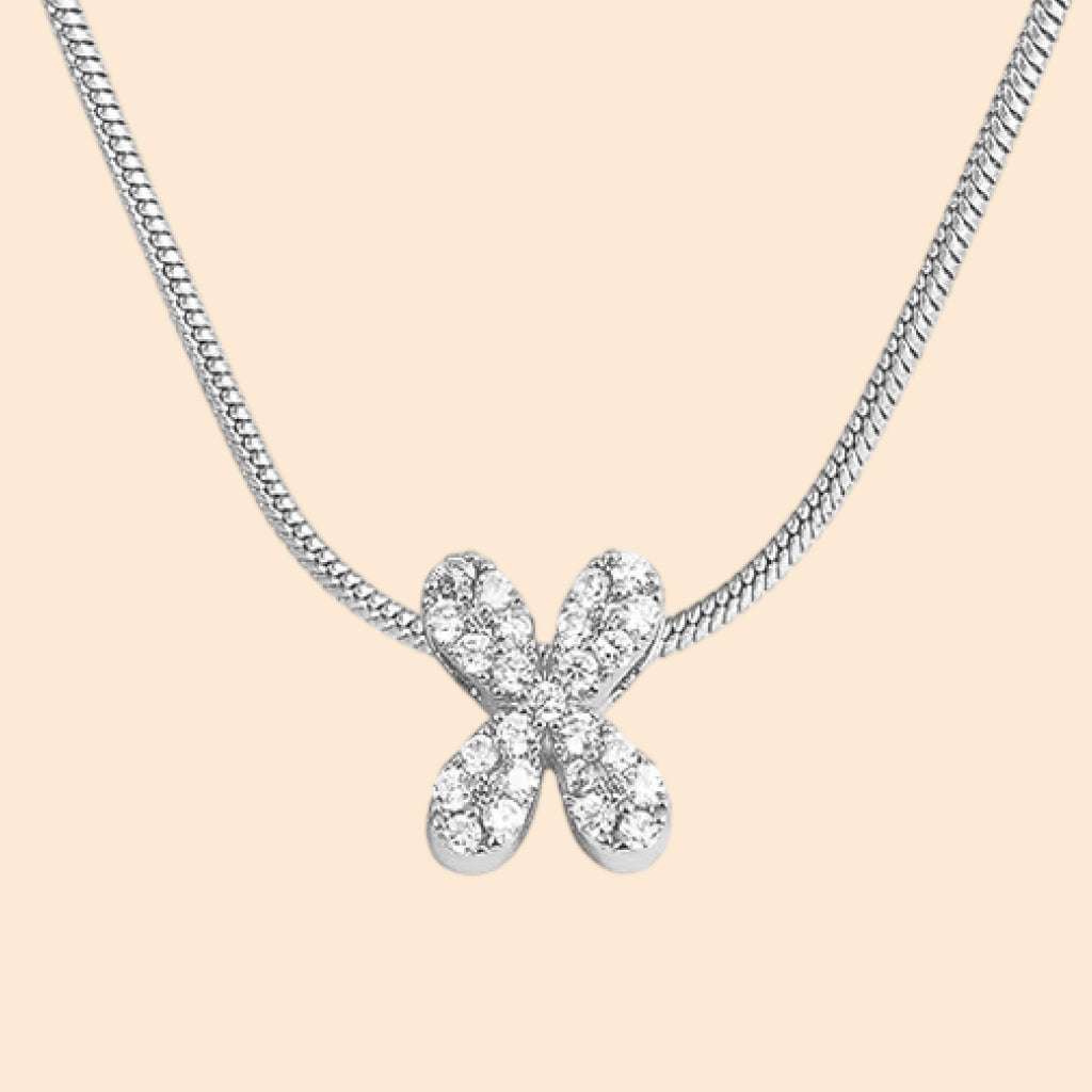 Collar con letras personalizado