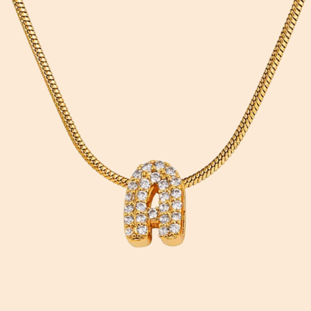 Collar con letras personalizado