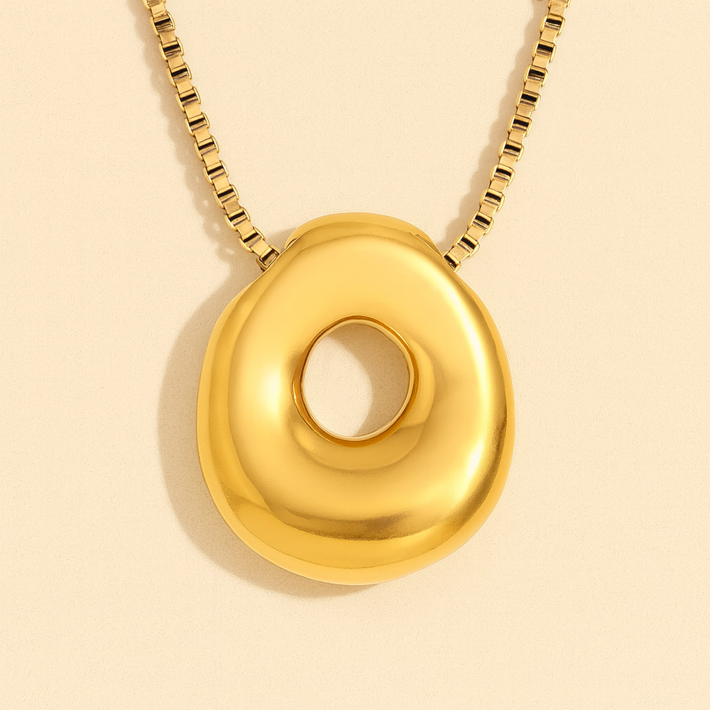 Collar personalizado con inicial de letra de burbuja