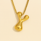 Collar personalizado con inicial de letra de burbuja