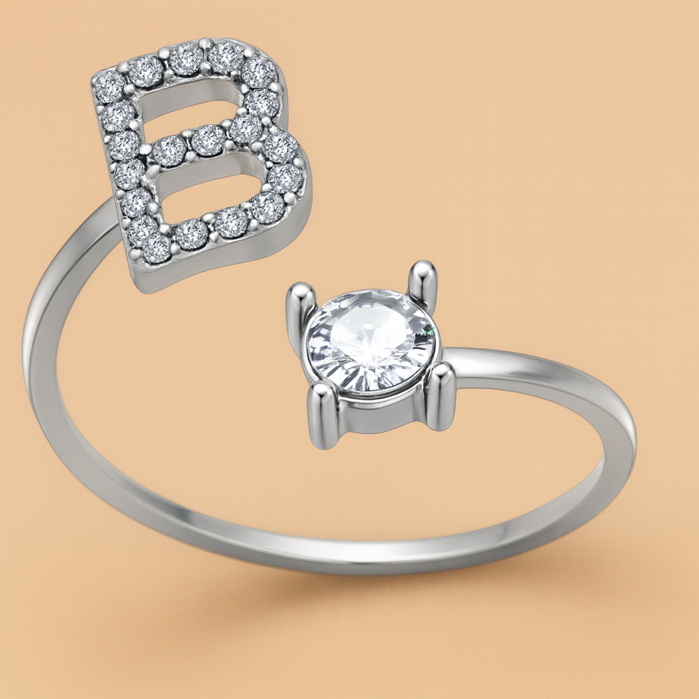 Anillo de cristal con letra personalizada