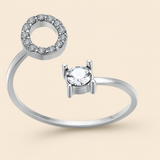 Anillo de cristal con letra personalizada