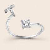 Anillo de cristal con letra personalizada