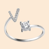 Anillo de cristal con letra personalizada